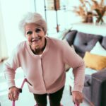 Quedas em Idosos: Um Problema de Saúde Pública - 6 Medidas Preventivas Quedas em idosos: um problema de saúde pública - 6 medidas preventivas